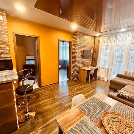 Marnika Apartment Батуми Экстерьер фото