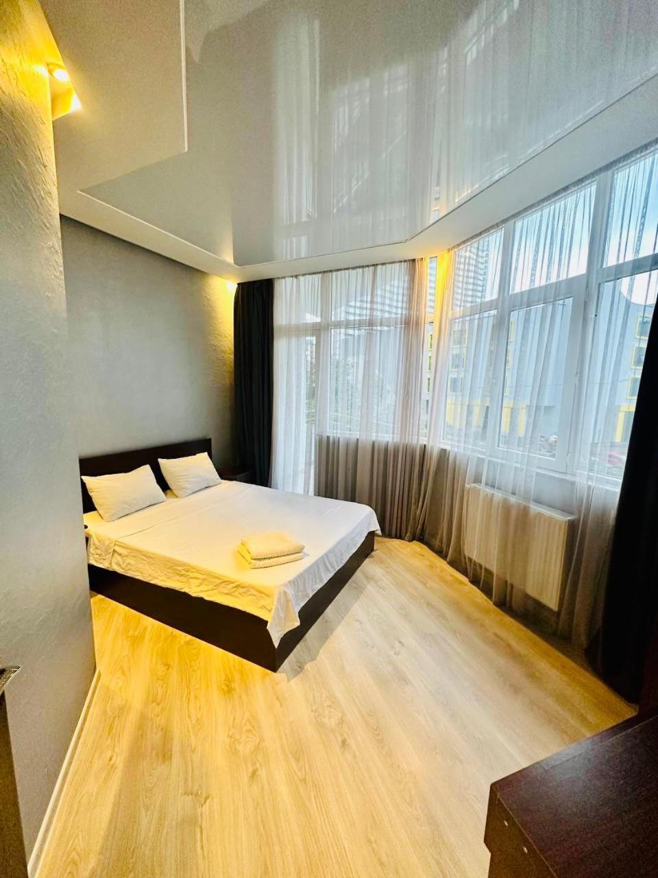 Marnika Apartment Батуми Экстерьер фото